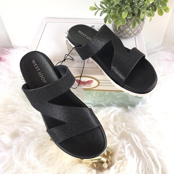 West Loop Slip On Women’s Sandal Size Small 5/6 NWT Black Soft - Picture 7 of 16